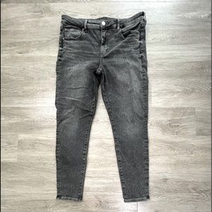 American Eagle 18 Regular Distressed Grey Jeans